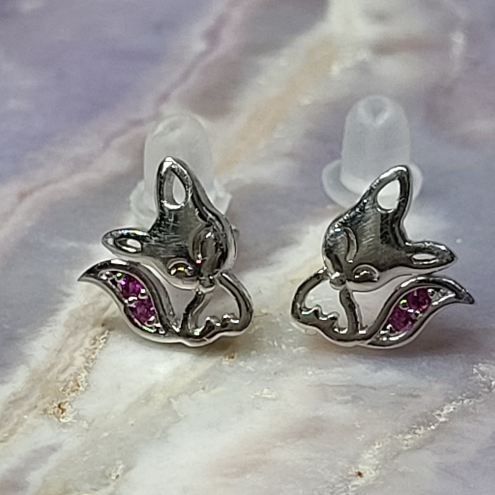 925 Fox Baby Earrings.